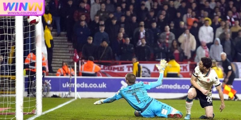 Phân tích lịch sử đối đầu